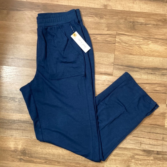 Land ‘n Sea | NWT Women’s Navy Blue Wide Leg Pants - Picture 2 of 8